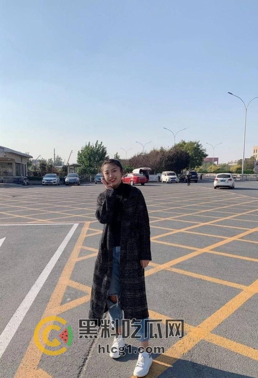 山航机长「何娜娜」原地干拔起飞，只为赶回去吃男友鸡巴，躺卧口爆视频被曝出！  第11张