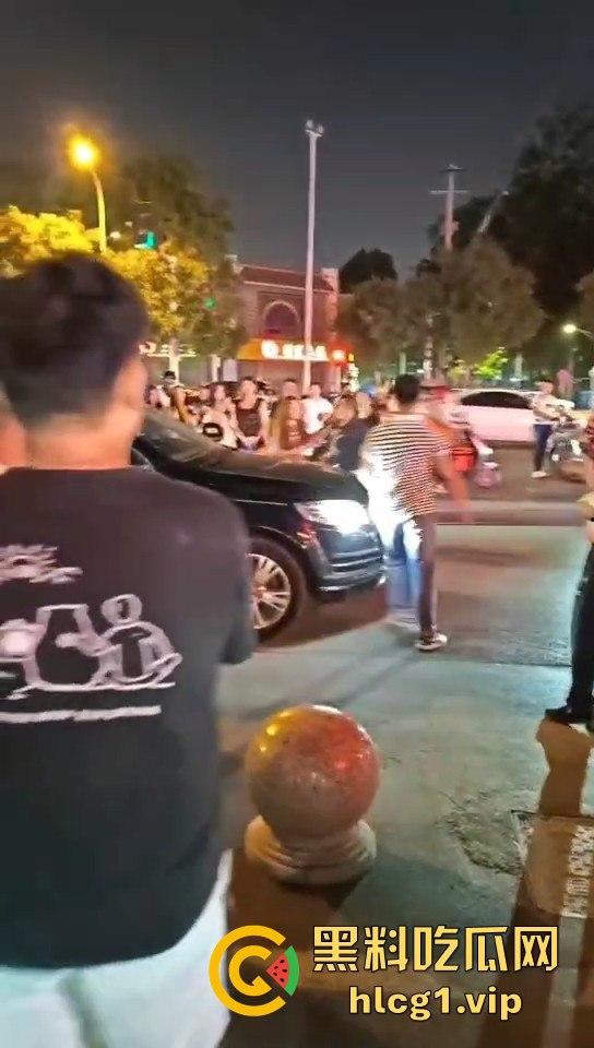 捉奸变反被捉！19岁妹子石家庄大街哭崩，十年小三梦破碎一地！  第3张