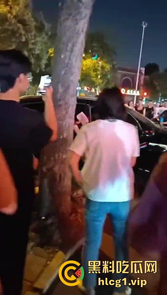 捉奸变反被捉！19岁妹子石家庄大街哭崩，十年小三梦破碎一地！  第6张