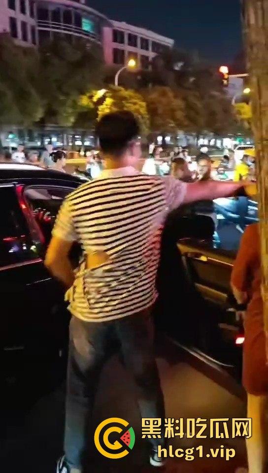 捉奸变反被捉！19岁妹子石家庄大街哭崩，十年小三梦破碎一地！  第9张