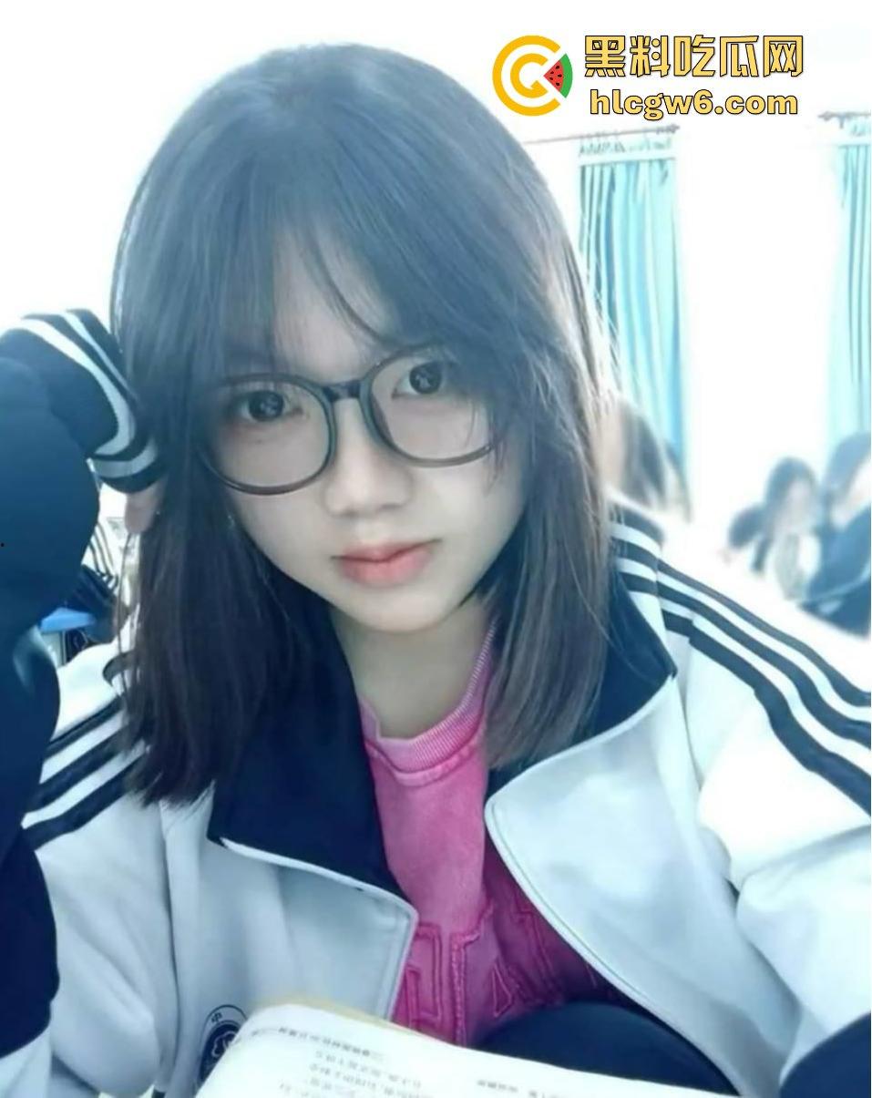 湛江校园乖乖女『袁雨怡』课后厕所吃鸡名场面曝光，老师还在办公室改卷她练枪，人狠话不多人小技术骚！  第5张