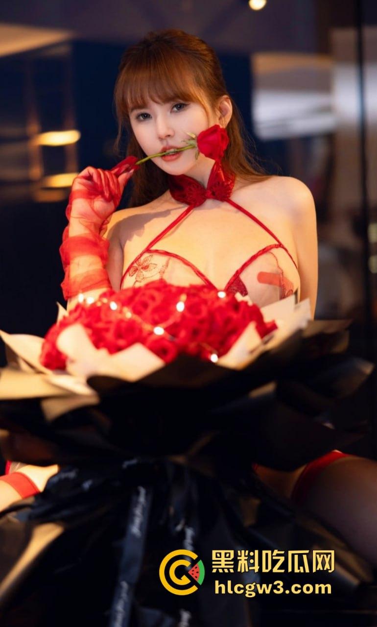 秀人网反差婊【张思允】爆火，顶级巨乳肥臀，烈焰玫瑰般骚劲，诱惑私拍最新一弹流出！  第2张