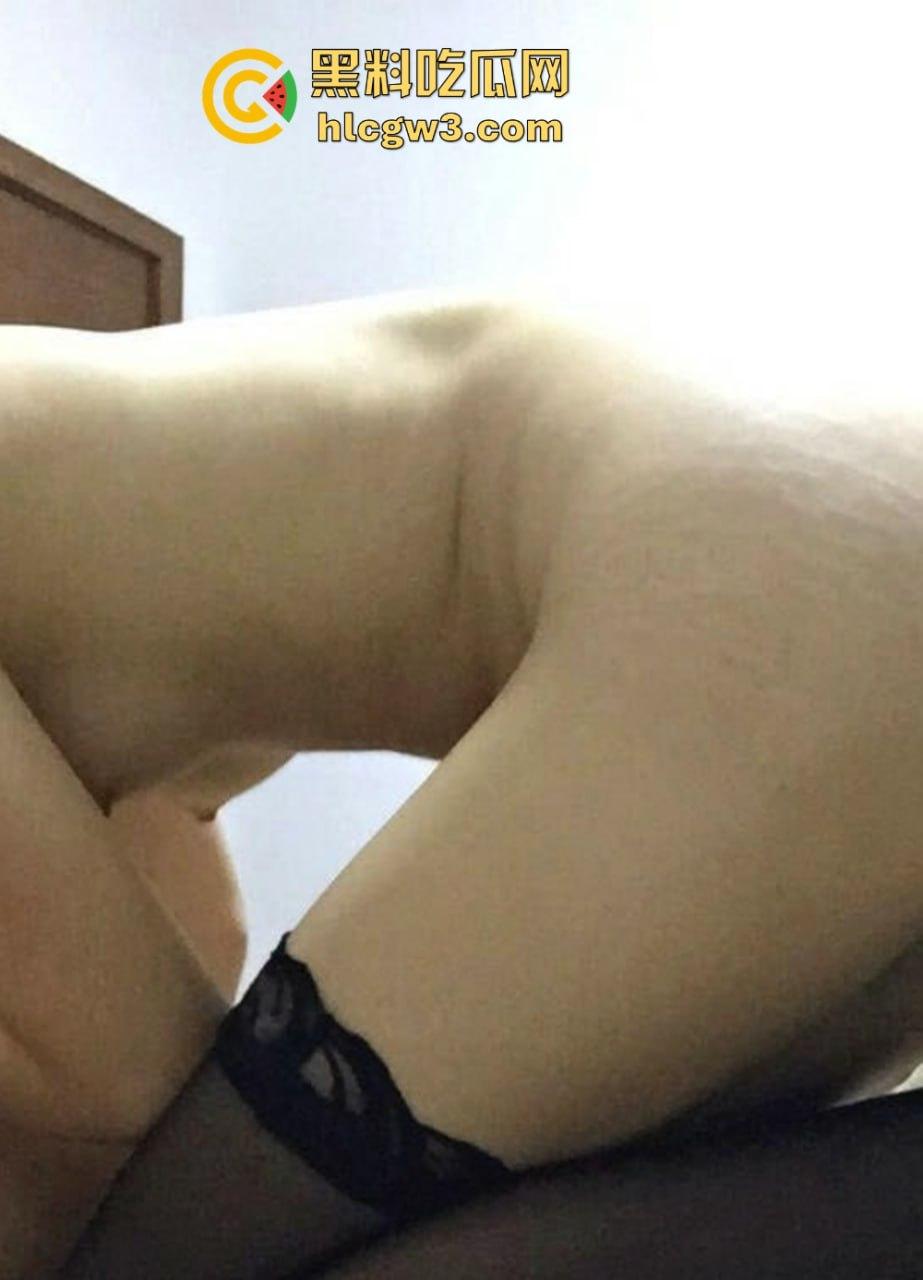 长沙理工15级卓越班【蒋鑫】黑丝情趣视频被男友曝光，骚得不一般，玩的花活让人看了上头！  第12张