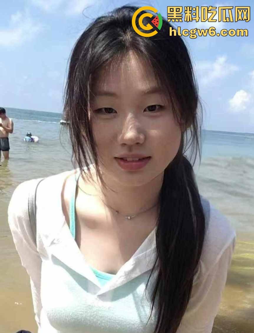 河南20岁骚货【李琦】风骚视频曝光 黑丝连体情趣内衣大跳骚舞 自慰高潮湿到滴水 骚货天花板就是她！  第6张