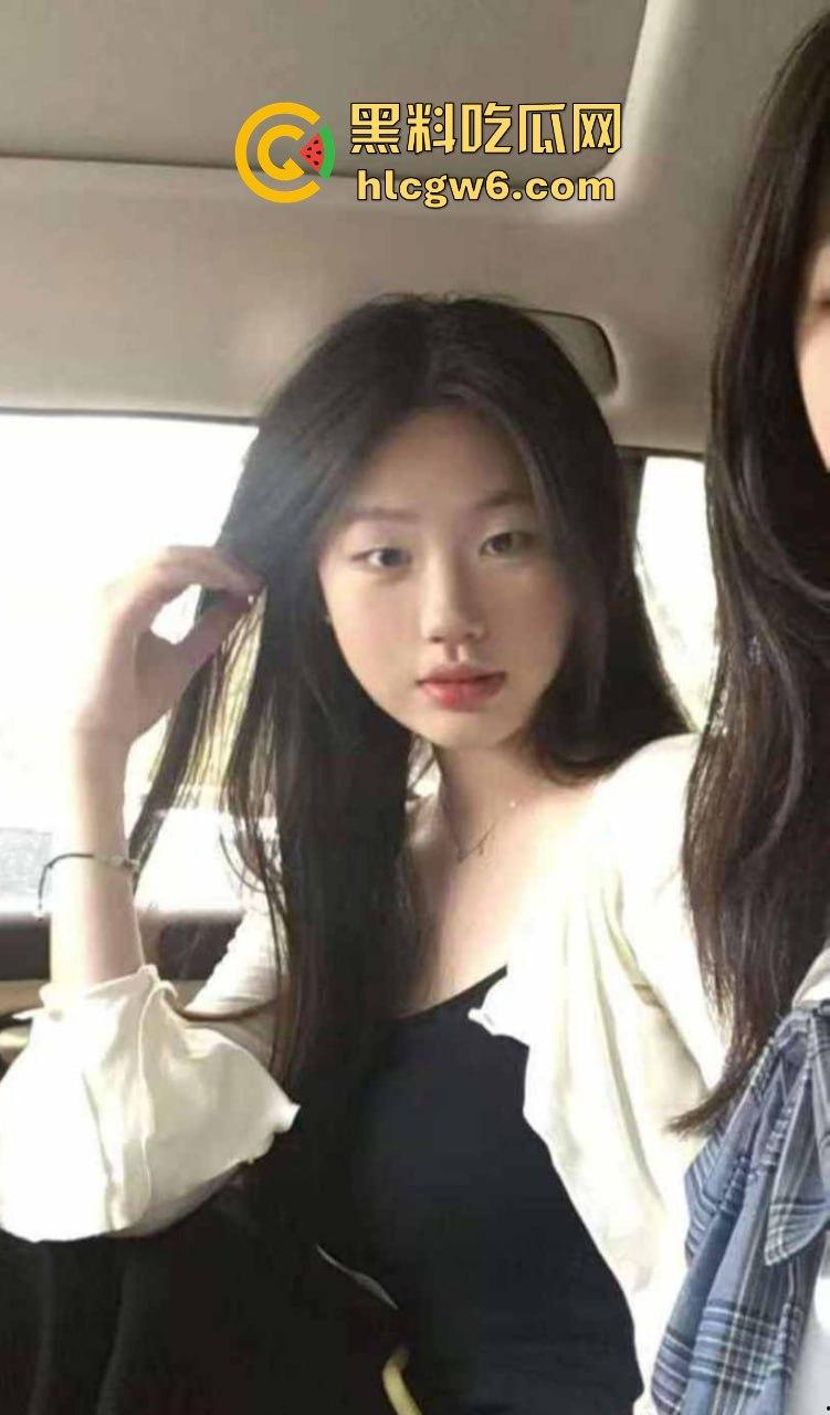 河南20岁骚货【李琦】风骚视频曝光 黑丝连体情趣内衣大跳骚舞 自慰高潮湿到滴水 骚货天花板就是她！  第7张