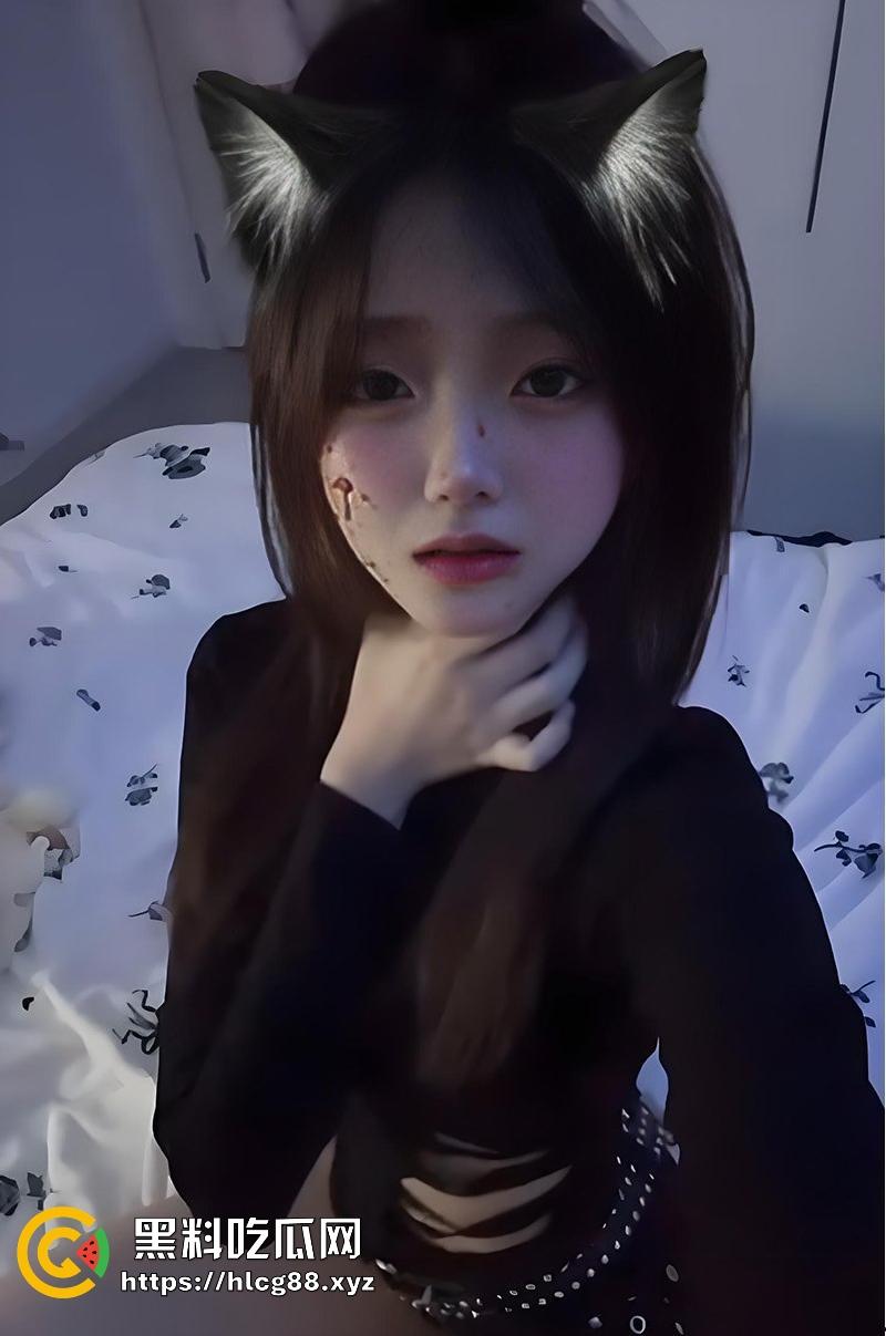 瓜友投稿！南京钟山技术学院【杨和馨】极品反差学生妹 到处约炮给男友带绿帽子 聊天记录视频曝光  第10张