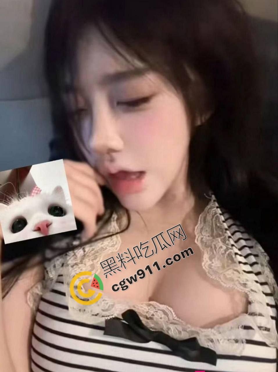 抖音18万粉丝网红【社会好姐姐】私拍露骨视频!极品反差少女口交服务,金主内射刺激看点,让你瞬间爆炸! 第1张 抖音18万粉丝网红【社会好姐姐】私拍露骨视频!极品反差少女口交服务,金主内射刺激看点,让你瞬间爆炸! 第1张