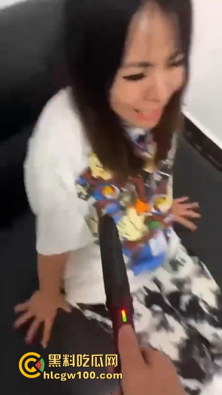 电棍烤肉天天有 鞭打枪击家常饭 东南亚园区猪仔真实生活实况流出 第11张 电棍烤肉天天有 鞭打枪击家常饭 东南亚园区猪仔真实生活实况流出 第11张