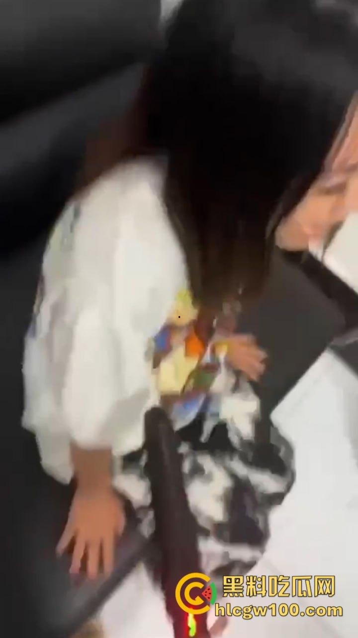 电棍烤肉天天有 鞭打枪击家常饭 东南亚园区猪仔真实生活实况流出 第12张 电棍烤肉天天有 鞭打枪击家常饭 东南亚园区猪仔真实生活实况流出 第12张