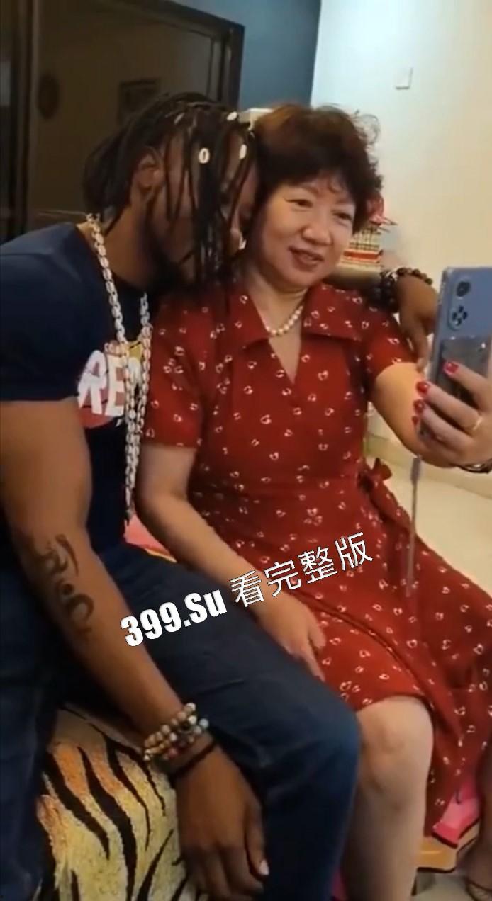 山东大学为何热衷于引进黑人?并让女学生伴读!还开出高额奖学金!深扒这位前山大 女校长樊丽明的过去 一切真相竟是…… 第10张 山东大学为何热衷于引进黑人?并让女学生伴读!还开出高额奖学金!深扒这位前山大 女校长樊丽明的过去 一切真相竟是…… 第10张