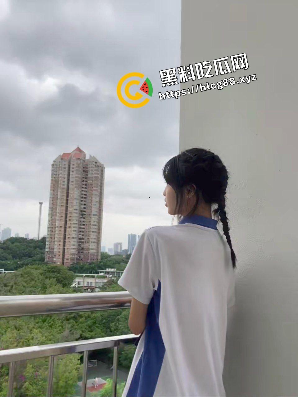 深圳高中清纯嫩妹反差婊【徐艺菲】放学后穿深圳校服开房操逼，捆绑束缚各种暴插嫩穴娇喘！  第3张