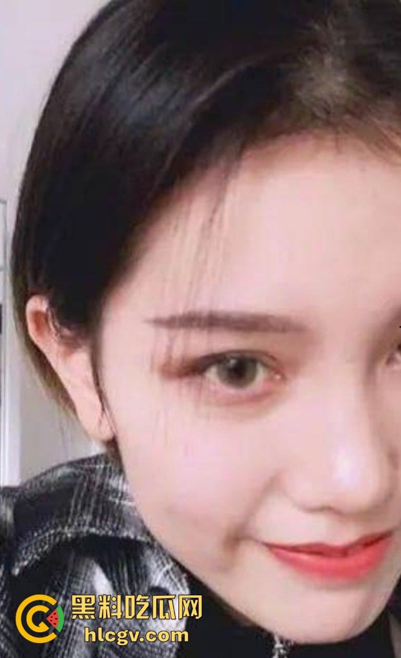 南充美女【李婉钰】被前男友曝光私密视频!黑丝长腿玩兴跳,长棍插穴骚气爆棚! 第7张 南充美女【李婉钰】被前男友曝光私密视频!黑丝长腿玩兴跳,长棍插穴骚气爆棚! 第7张