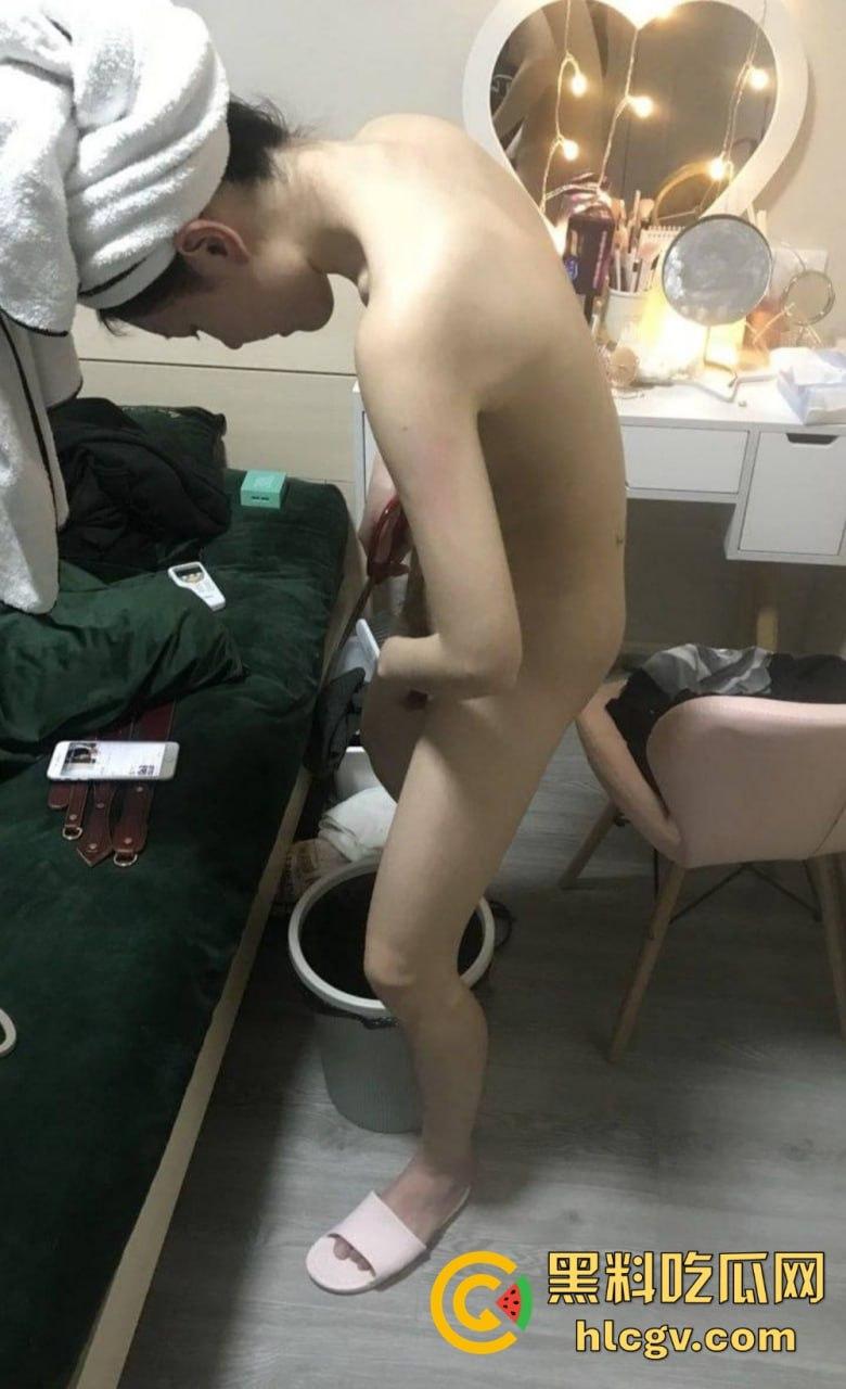 南充美女【李婉钰】被前男友曝光私密视频!黑丝长腿玩兴跳,长棍插穴骚气爆棚! 第12张 南充美女【李婉钰】被前男友曝光私密视频!黑丝长腿玩兴跳,长棍插穴骚气爆棚! 第12张