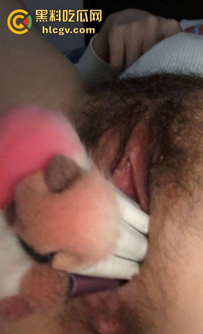 南充美女【李婉钰】被前男友曝光私密视频!黑丝长腿玩兴跳,长棍插穴骚气爆棚! 第13张 南充美女【李婉钰】被前男友曝光私密视频!黑丝长腿玩兴跳,长棍插穴骚气爆棚! 第13张