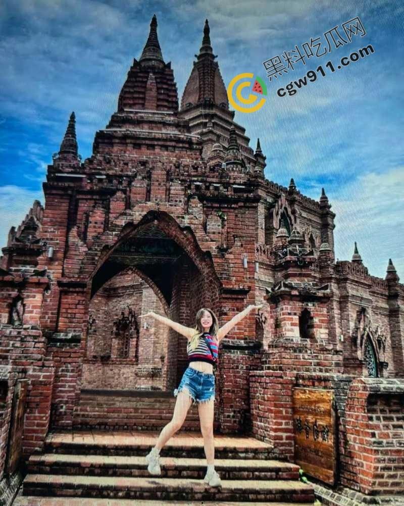 河南新婚夫妻热辣自拍视频泄露！大奶人妻淫水狂喷，骚穴口活绝顶，诱惑不断，让人心动  第6张