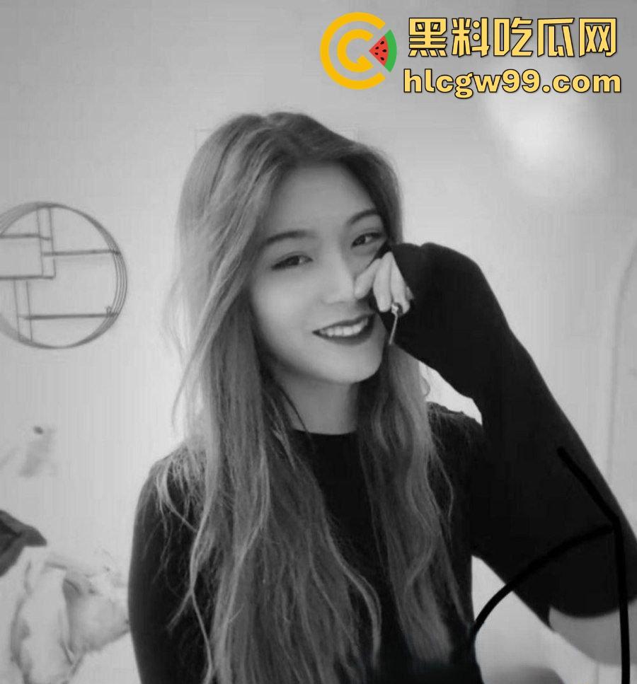 劳斯莱斯车主群惊天大瓜！老婆竟成共享资源，男主毫不介意反获群友点赞，这到底是资本玩法还是纯绿帽？  第1张