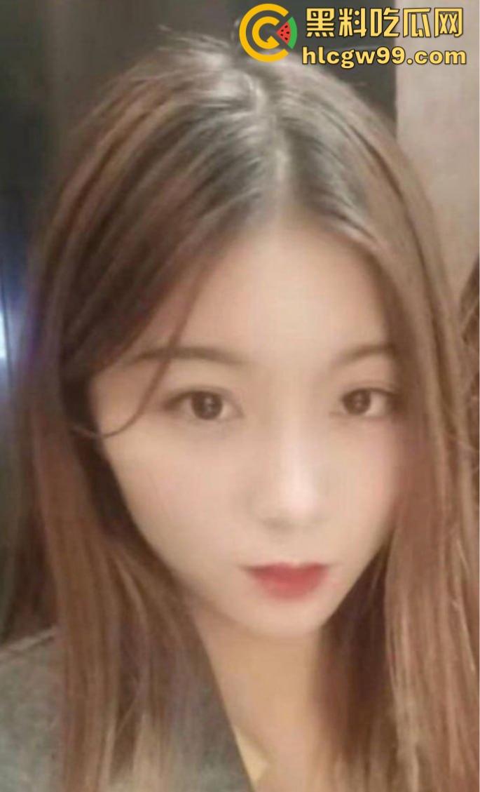 劳斯莱斯车主群惊天大瓜！老婆竟成共享资源，男主毫不介意反获群友点赞，这到底是资本玩法还是纯绿帽？  第3张