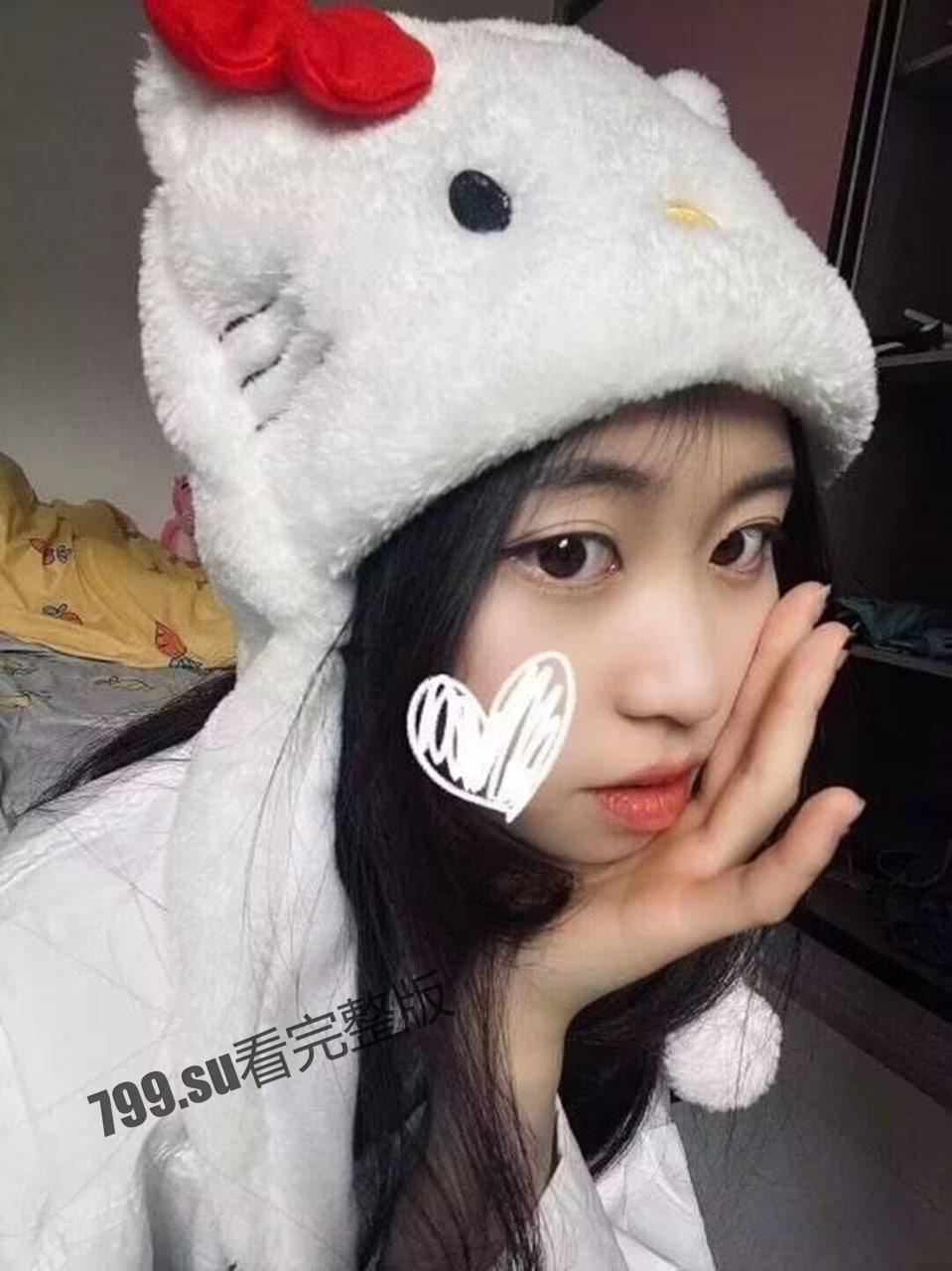 前女友系列 上海金华 孙方仪 脚踏两只船纯拜金女给男友戴绿帽被曝光  第5张