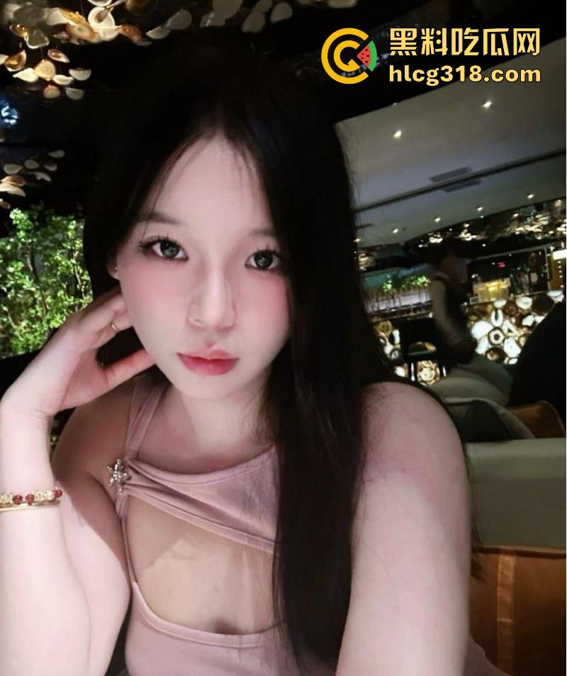 极品反差尤物【陈丽颖】裸聊视频曝光！高颜值巨乳学妹玩网调，接受各种挑逗指令，揉奶到自慰淫靡不堪！  第1张