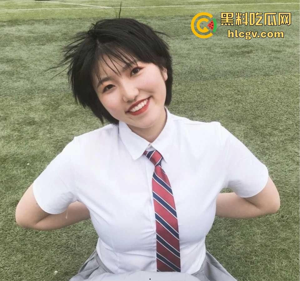 百度云惊现情侣口交后入泄密视频！清纯情侣私下骚得不行，展露隐藏的风骚一面！  第3张