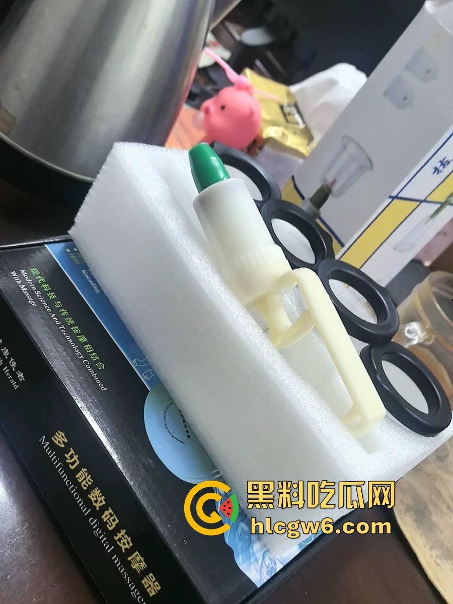 骚逼的奶子湿气太重 电子拔罐器全力以赴吸出新花样 这奶子湿气重得要通上电疗?乳腺湿气太重还是太骚? 第10张 骚逼的奶子湿气太重 电子拔罐器全力以赴吸出新花样 这奶子湿气重得要通上电疗?乳腺湿气太重还是太骚? 第10张