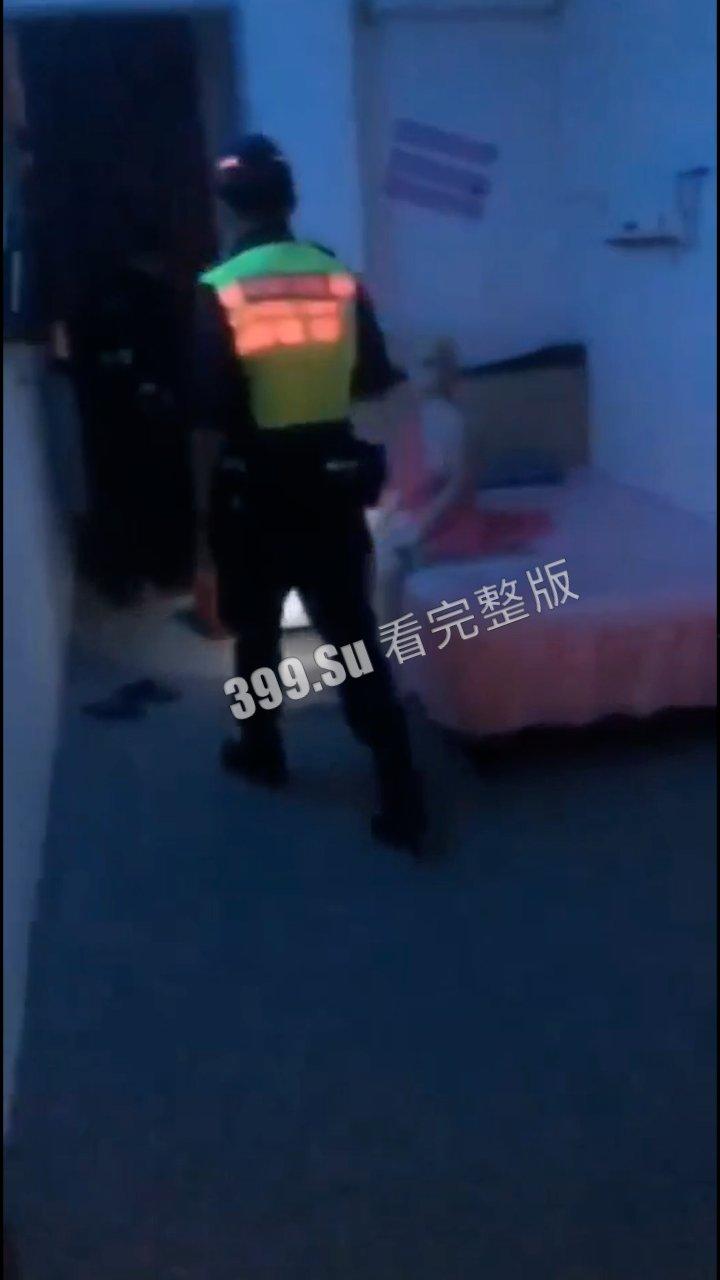 扫黄合集  常在河边走哪有不湿鞋 祝所有看到此视频的瓜友们都能在探险中平安归来！ 第7张