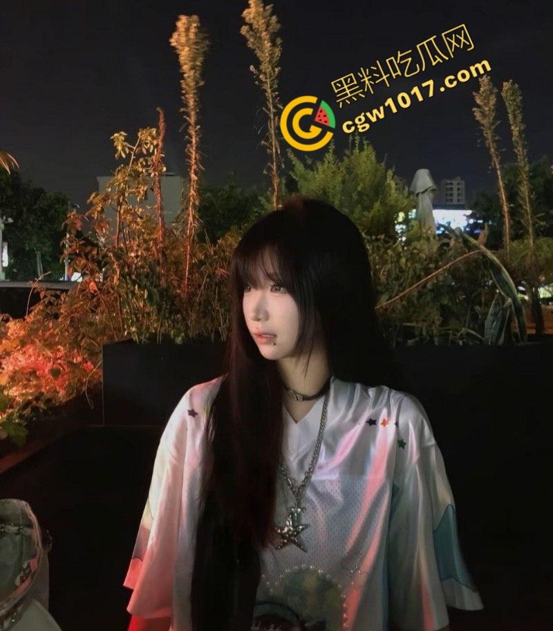 承德医学院高颜值【李静】不雅视频曝光!清纯女神私下淫骚扣穴,白袜足交撩人,后入猛操精液射满臀! 第3张 承德医学院高颜值【李静】不雅视频曝光!清纯女神私下淫骚扣穴,白袜足交撩人,后入猛操精液射满臀! 第3张