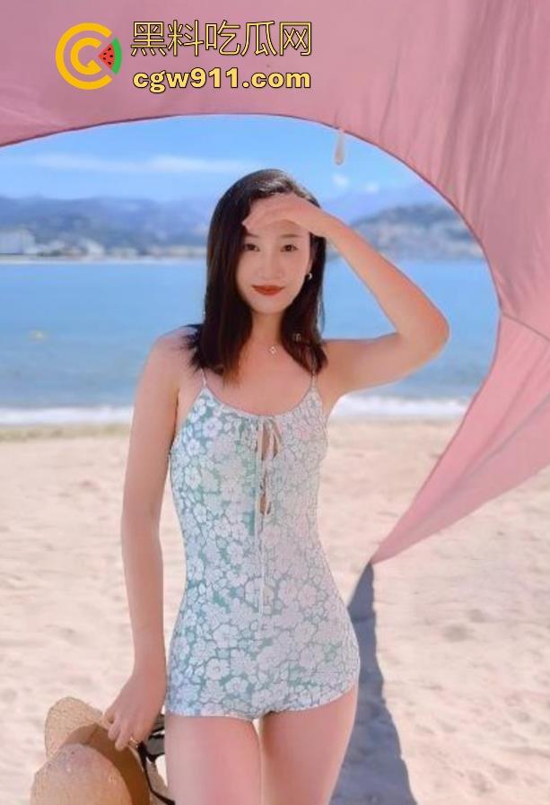 嫂子洗完澡后排卵发情,疯狂求操浓精内射,全程浪叫骚话超多,没多久就缴械了! 第3张 嫂子洗完澡后排卵发情,疯狂求操浓精内射,全程浪叫骚话超多,没多久就缴械了! 第3张