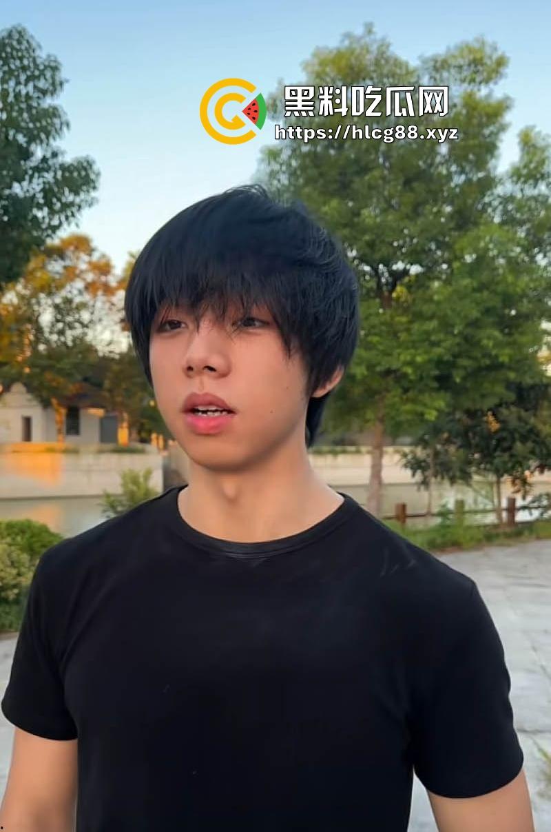 抖音网红【李帅叔叔】操粉视频流出 女粉不仅千里送逼 事后更是自爆 相当的炸裂！  第16张