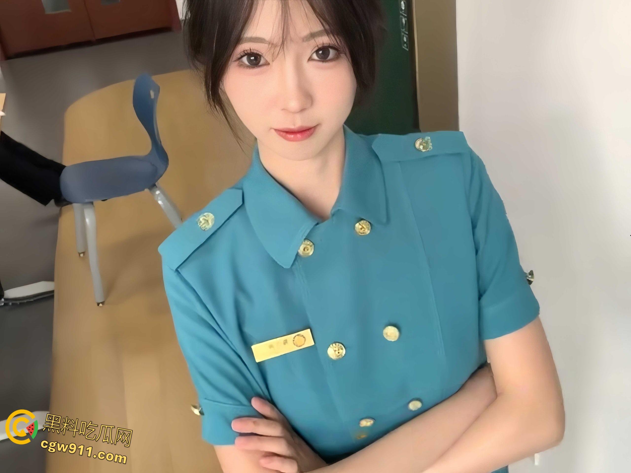 中国民航大学空乘专业【林薇】，173大长腿御姐水多逼紧，被男友镜子前各种姿势玩弄，天生的好炮架！  第4张