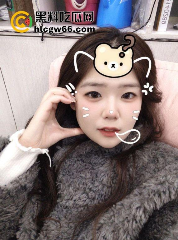 河南洛阳21岁大二骚母狗【王钦辉】白天装乖学生,晚上掰穴自拍扮女奴,嘴上喊男友爸爸叫得比谁都甜! 第1张 河南洛阳21岁大二骚母狗【王钦辉】白天装乖学生,晚上掰穴自拍扮女奴,嘴上喊男友爸爸叫得比谁都甜! 第1张