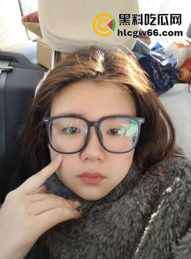 河南洛阳21岁大二骚母狗【王钦辉】白天装乖学生,晚上掰穴自拍扮女奴,嘴上喊男友爸爸叫得比谁都甜! 第2张 河南洛阳21岁大二骚母狗【王钦辉】白天装乖学生,晚上掰穴自拍扮女奴,嘴上喊男友爸爸叫得比谁都甜! 第2张