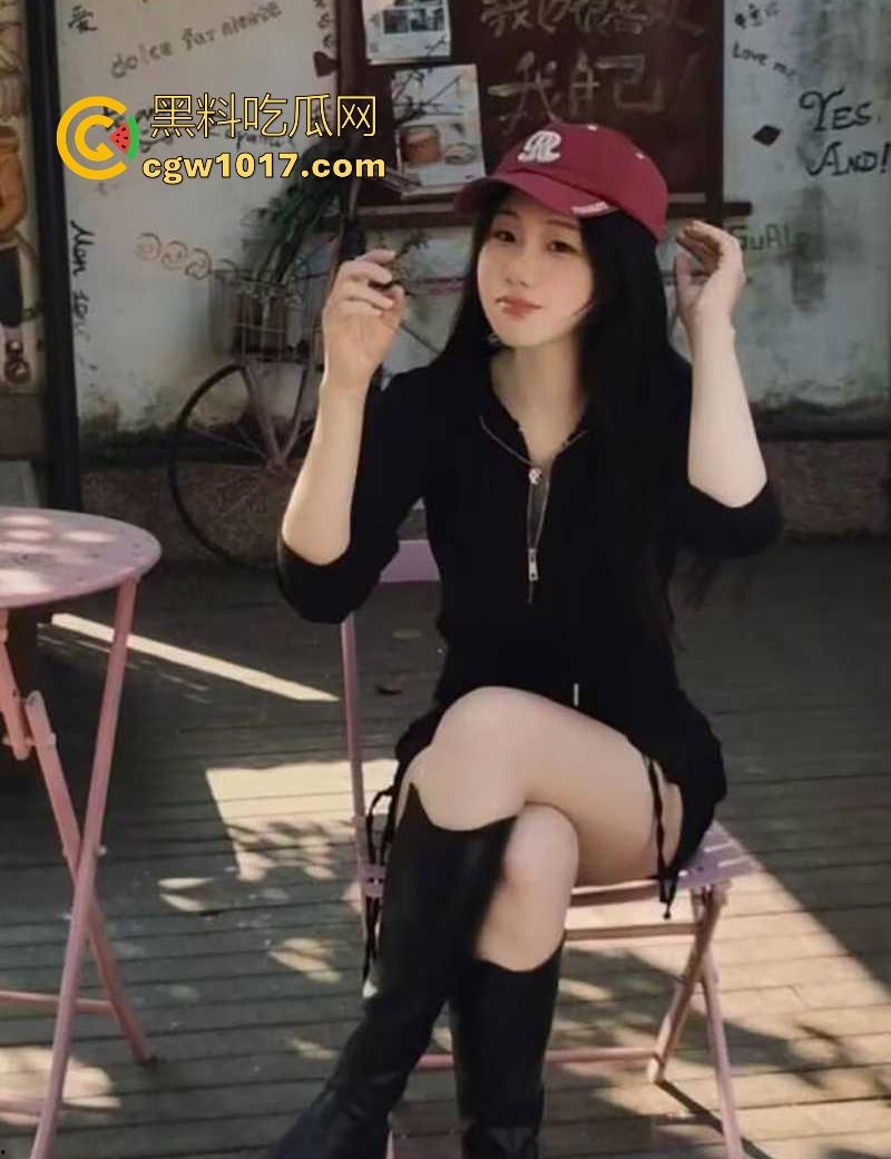 湖南大奶甜妹【马慧】清纯大奶少女初尝禁果，露脸撩拨求操，玩骑乘后入挨操还会吸吮手指，这种骚母狗咋培养的呢！  第5张