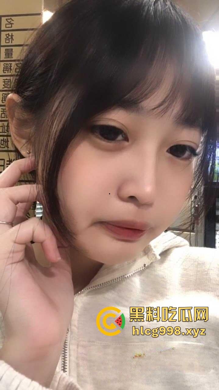 沈阳医科大学超骚大二学妹【李冬梅】全裸自慰视频外流!男友是绿毛龟,极品小姐姐就这么被共享了! 第1张 沈阳医科大学超骚大二学妹【李冬梅】全裸自慰视频外流!男友是绿毛龟,极品小姐姐就这么被共享了! 第1张