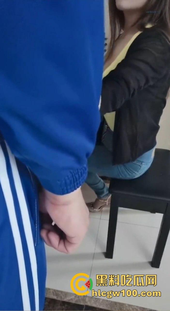 杭州外围『宋佳怡』太拼了 没单子就自导自演拍黄播 化身钢琴老师华伦天奴色诱学生，朋友圈广告直接骚到飞起！  第6张