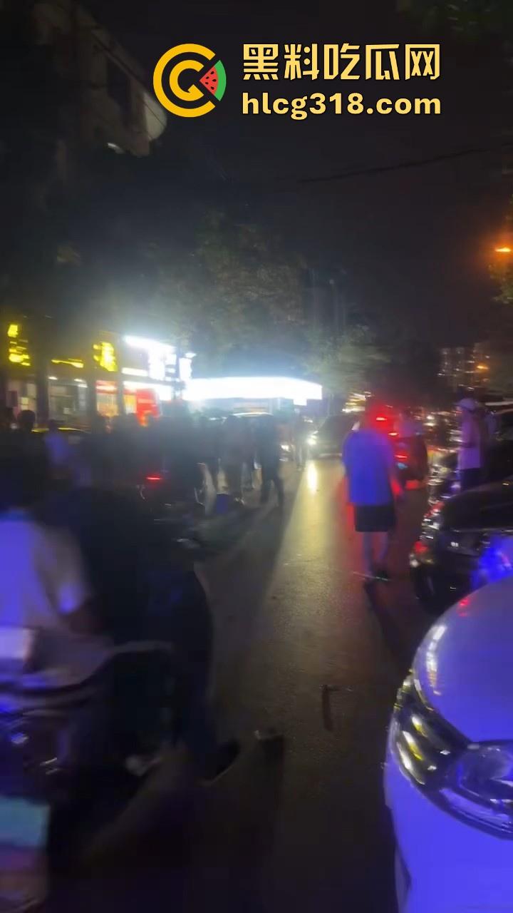 湖南长沙肌肉猛男操死站街女!现场已被警察封锁现场 这得多猛啊能把人操死! 第7张 湖南长沙肌肉猛男操死站街女!现场已被警察封锁现场 这得多猛啊能把人操死! 第7张