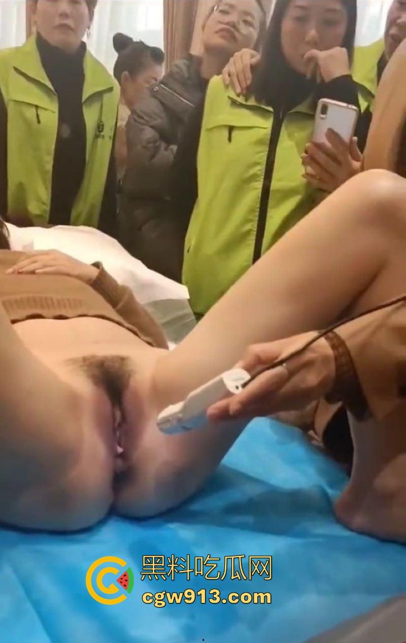 美容院内部培训视频曝光!小穴私密按摩手法演示,轻轻几下便让学员高潮,瓜友们可以来学一下! 第3张 美容院内部培训视频曝光!小穴私密按摩手法演示,轻轻几下便让学员高潮,瓜友们可以来学一下! 第3张