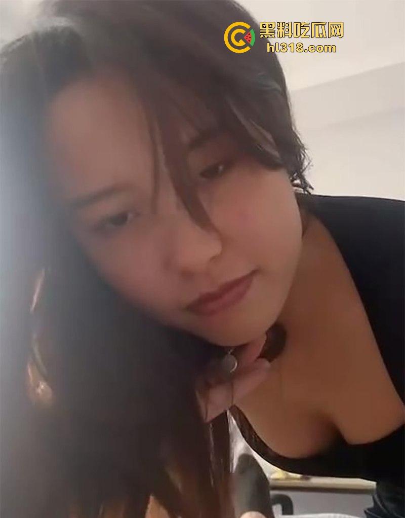 约炮极品人妻【李情】已婚骚女性瘾爆棚，主动约瓜友玩双洞调教，性爱视频曝光泄露！  第3张