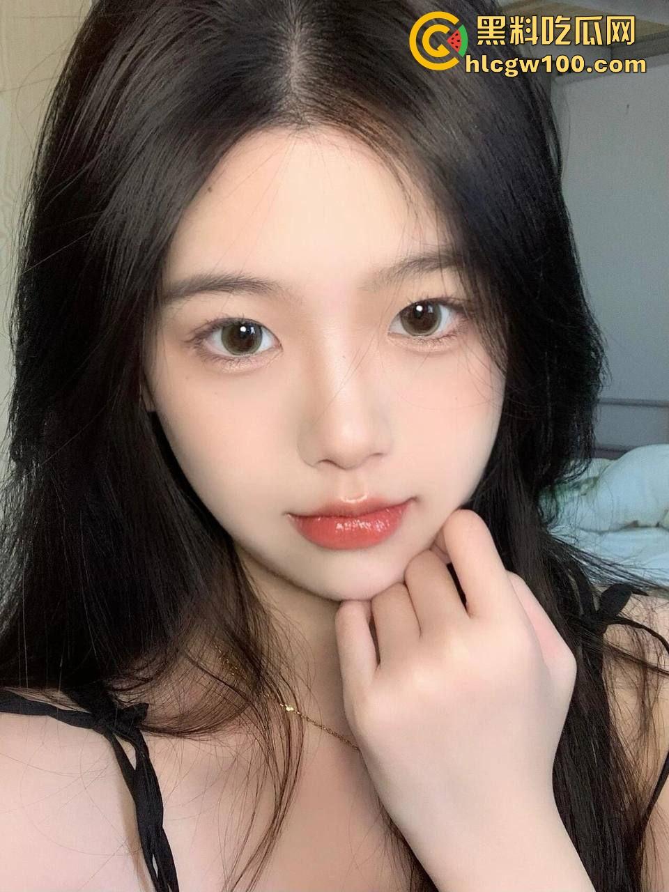 小情侣停车场光着屁股现场造人，野战玩得飞起，邻居拍视频爆出裤子都没脱利索就开干，这也太饥渴了吧！  第5张