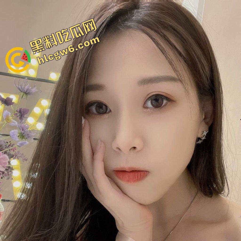 江苏无锡反差母狗骚鸡少妇『欧丽媛』饱满阴唇黑中带粉 酒店舔鸡吸蛋顶级口活！原创独家投稿曝光！  第5张