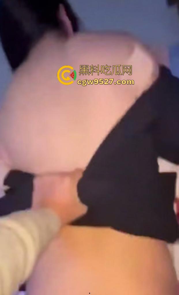 姐姐生日闺蜜局后沦陷！酒后弟弟强行按摩抠逼，巨乳如海绵一样被蹂躏，逼水泛滥！  第5张