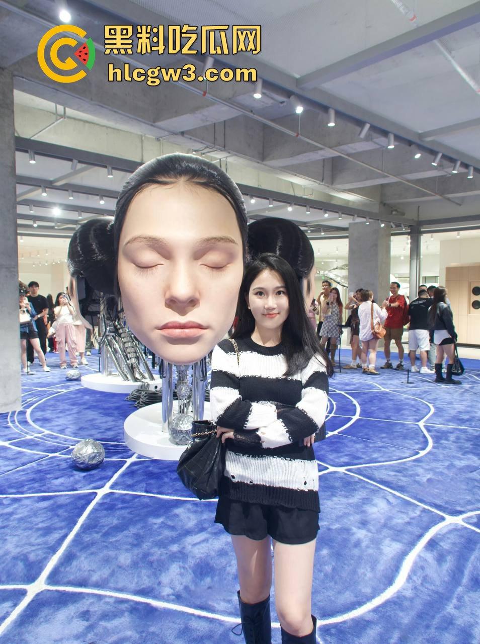 广东大学交换女王『张静雅』大二就玩3P交换共享肉体，骚得连老司机都得竖拇指 男友都成工具人！  第2张