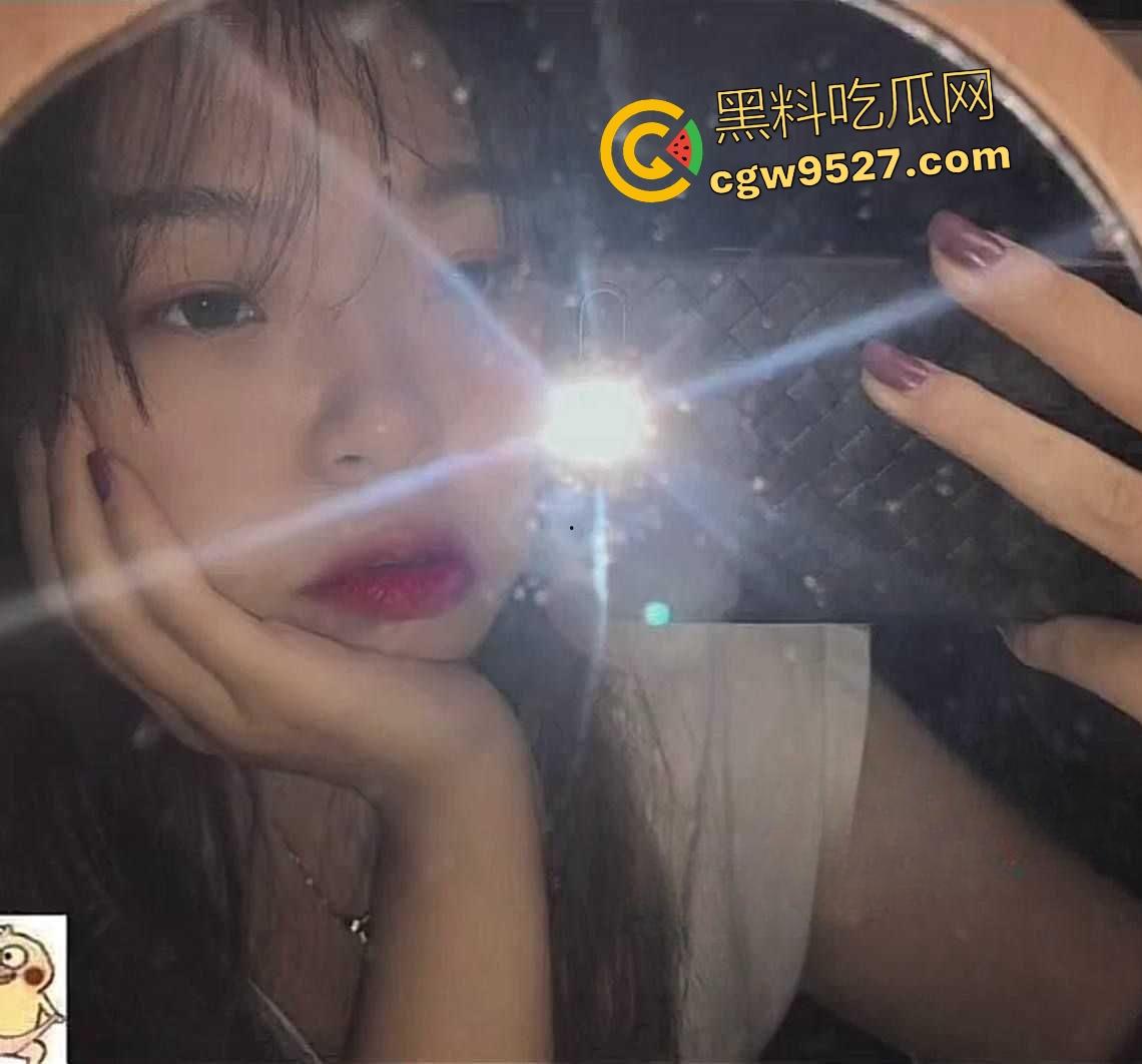 【Jenniebiu】出轨约炮自慰后不满还吃脚加餐，炮友短鸡巴慢插速度太慢，看来很难满足这骚逼！  第3张