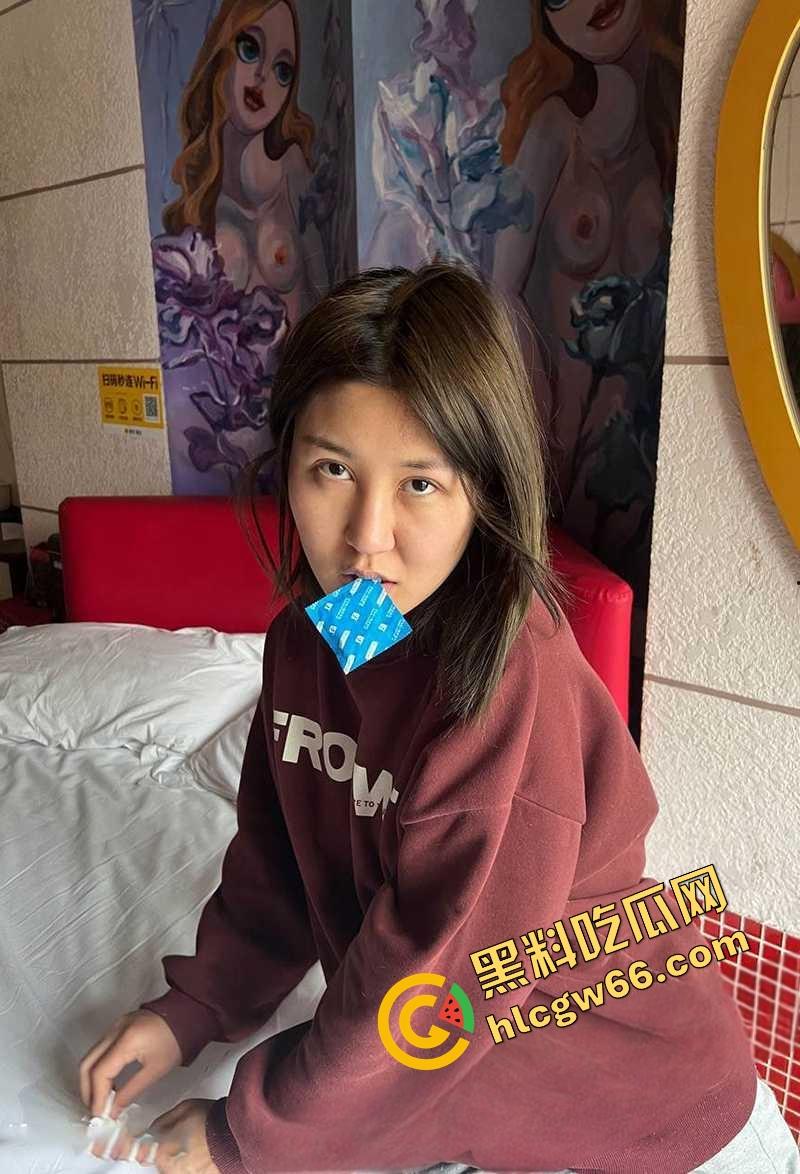 郑州美女DJ【吴曼嘉 】开房全程被操爆无套内射,小穴无毛浓精横流,渣男边操边骂她是浪狗! 第5张 郑州美女DJ【吴曼嘉 】开房全程被操爆无套内射,小穴无毛浓精横流,渣男边操边骂她是浪狗! 第5张