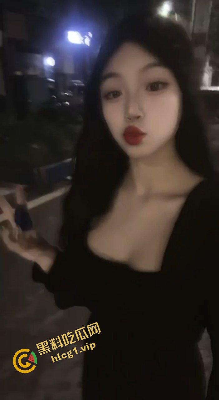 瓜友投稿曝光！冀州中学高中同学『王微欣』给闺蜜当伴娘 被单男得吃爆操！  第1张