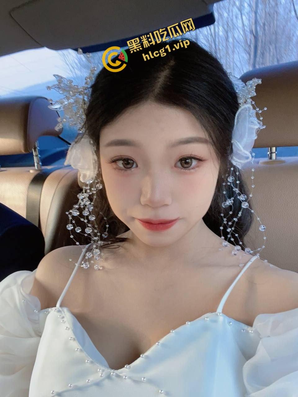 瓜友投稿曝光！冀州中学高中同学『王微欣』给闺蜜当伴娘 被单男得吃爆操！  第3张