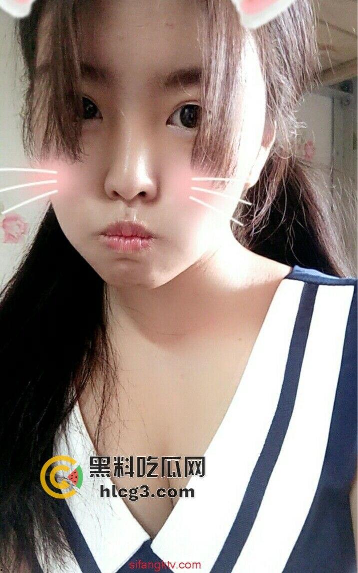 山东大学文静眼镜女大生云盘泄密！性感日常性爱自拍曝光，全程高能！  第3张