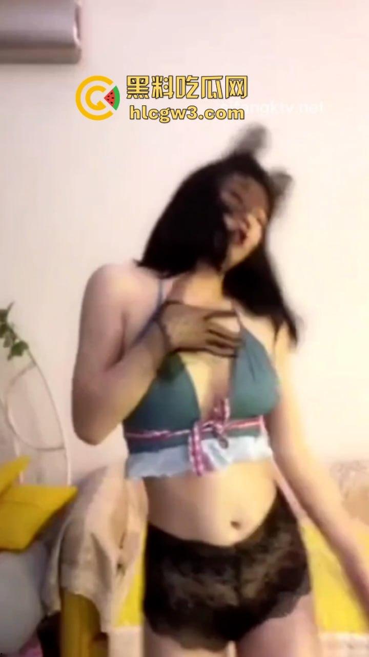 哈尔滨抖音人妻【乐乐】喜欢赌博被人下套  被逼无奈只能拍视频合集还债 第4张