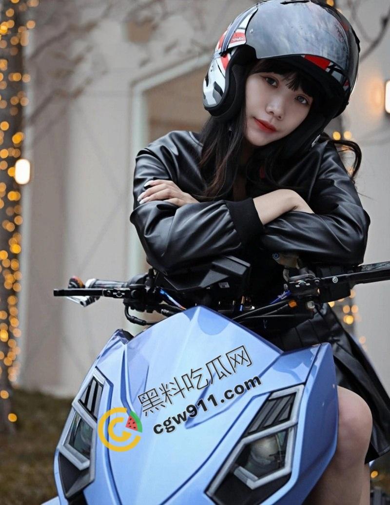 IG高颜值机车博主露脸口交视频外流!口手并用舌技超群,吞屌画面口水拉丝,风骚诱人! 第5张 IG高颜值机车博主露脸口交视频外流!口手并用舌技超群,吞屌画面口水拉丝,风骚诱人! 第5张