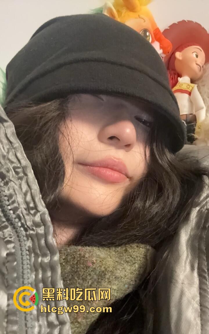 750万粉丝网红『李雨菲 』惊天爆料,舅舅新年祝福引发噩梦 回忆童年被猥亵细节全网炸裂! 第11张 750万粉丝网红『李雨菲 』惊天爆料,舅舅新年祝福引发噩梦 回忆童年被猥亵细节全网炸裂! 第11张